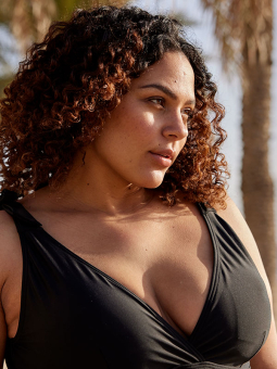 CLARA - Plus Size Baddräkt från Only Carmakoma