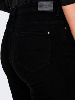 CARSUI - Plus Size Jeans från Only Carmakoma
