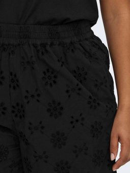 CARALIX - Plus Size Shorts från Only Carmakoma