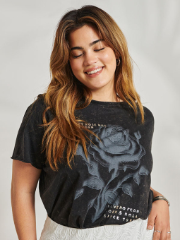 CARMIKO - Plus Size T-shirt från Only Carmakoma