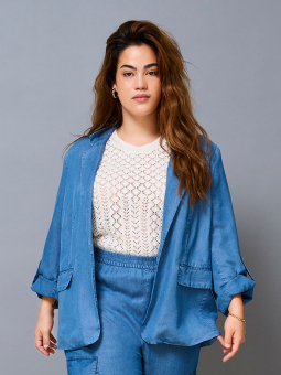 CARCHARIS - Plus Size Kavaj från Only Carmakoma
