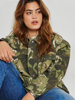 CARCAVA - Plus Size Jacka från Only Carmakoma