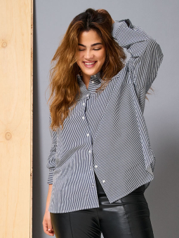CARKARIN - Plus Size Skjorta från Only Carmakoma
