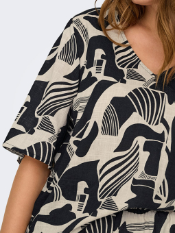 CARMALUSI - Plus Size T-shirt från Only Carmakoma