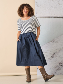 CARBEE - Plus Size Klänning från Only Carmakoma