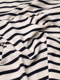 CARNEW - Plus Size T-shirt från Only Carmakoma