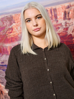 CARTHEA - Plus Size Kofta från Only Carmakoma