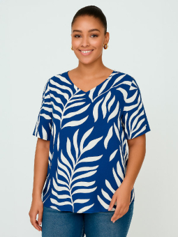 CARHELEN - Plus Size T-shirt från Only Carmakoma