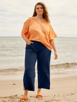 MEGANE - Plus Size Blus från Zhenzi