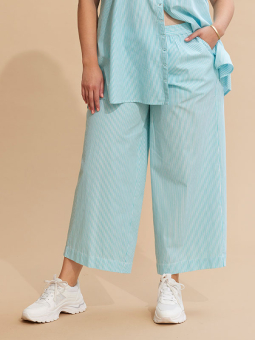 SANDRA - Plus Size Byxor från Zhenzi