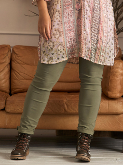 TWIST  - Plus Size Leggings från Zhenzi