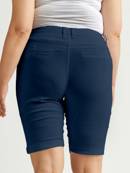 STEP - Plus Size Shorts från Zhenzi