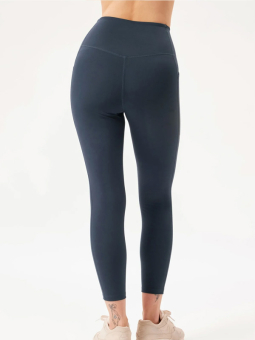POCKET - Plus Size Träningstights från Girlfriend Collective