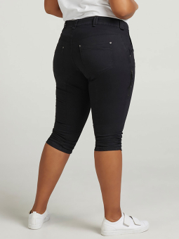 Plus Size Jeans från Zizzi