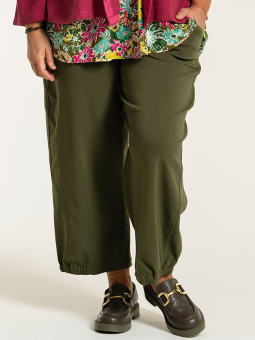 CLARA - Plus Size Byxor från Gozzip