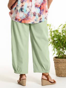 CLARA - Plus Size Byxor från Gozzip