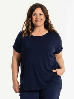 GITTE - Plus Size T-shirt från Gozzip