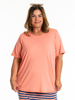 GITTE - Plus Size T-shirt från Gozzip