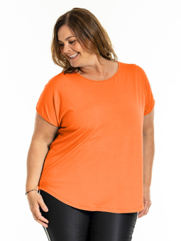 GITTE - Plus Size T-shirt från Gozzip