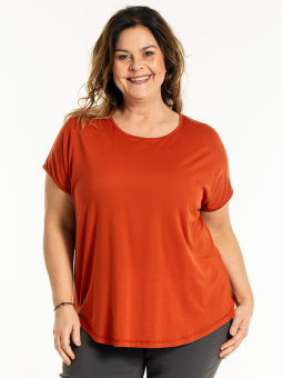 GITTE - Plus Size T-shirt från Gozzip