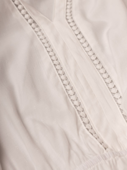 ADCATHINKA - Plus Size Blus från Adia