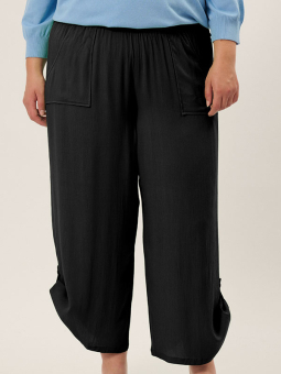 Plus Size Byxor från Adia
