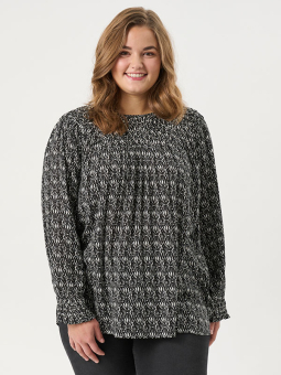 ADREFIKA - Plus Size Blus från Adia