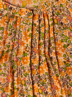 Adia Skjortblus i aprikosfärgad viskos med blommönster