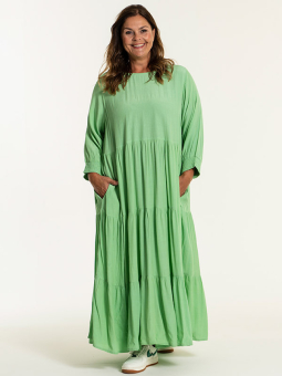 Gozzip SUSSIE - Lång grön klänning i exklusiv viskos
