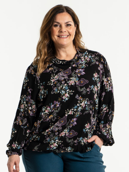 Gozzip ELISA - Svart blus med vackert blommönster