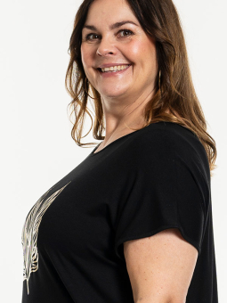 GITTE - Plus Size T-shirt från Gozzip