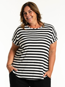 GITTE - Plus Size T-shirt från Gozzip