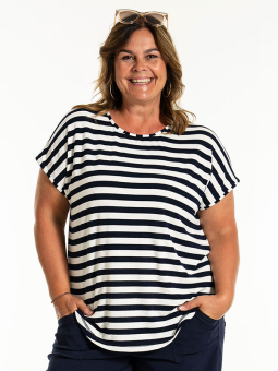 GITTE - Plus Size T-shirt från Gozzip