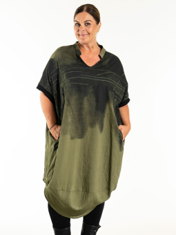 KARA - Plus Size Klänning från Gozzip Black
