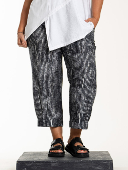 LINNA - Plus Size Byxor från Gozzip Black