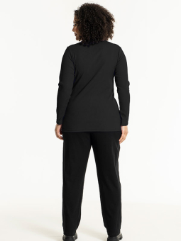FLO - Plus Size Blus från Studio
