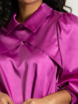 BITTER - Plus Size Skjorta från Studio