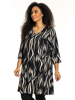 BIRGITTE - Plus Size Klänning från Studio