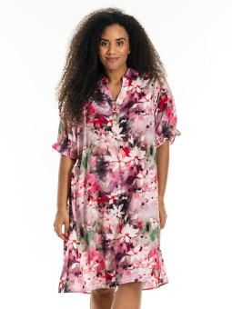 GUNDA - Plus Size Klänning från Studio
