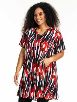 BIRGITTE - Plus Size Klänning från Studio