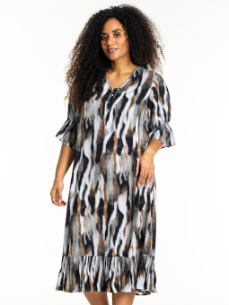 GENA - Plus Size Klänning från Studio