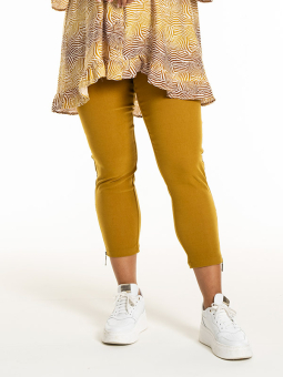 LENA - Plus Size Byxor från Studio