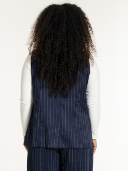 NAIA - Plus Size Väst från Studio