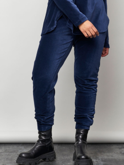 Plus Size Byxor från Aprico