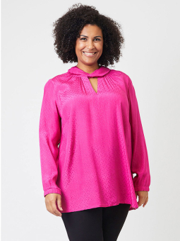 Plus Size Blus från Adia