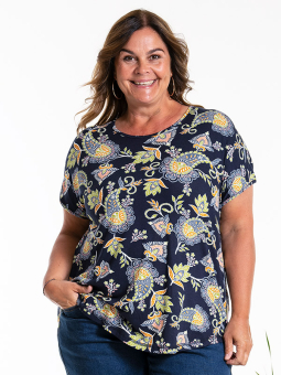 GITTE - Plus Size T-shirt från Gozzip