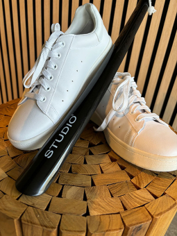 SKOHORN - Plus Size Diverse från Studio