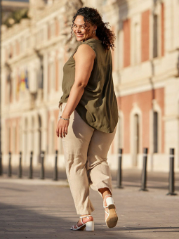 CARJETTE - Plus Size Top från Only Carmakoma