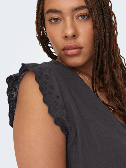 CARTHYRA - Plus Size Top från Only Carmakoma