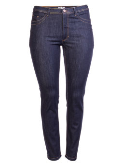 Plus Size Jeans från Studio